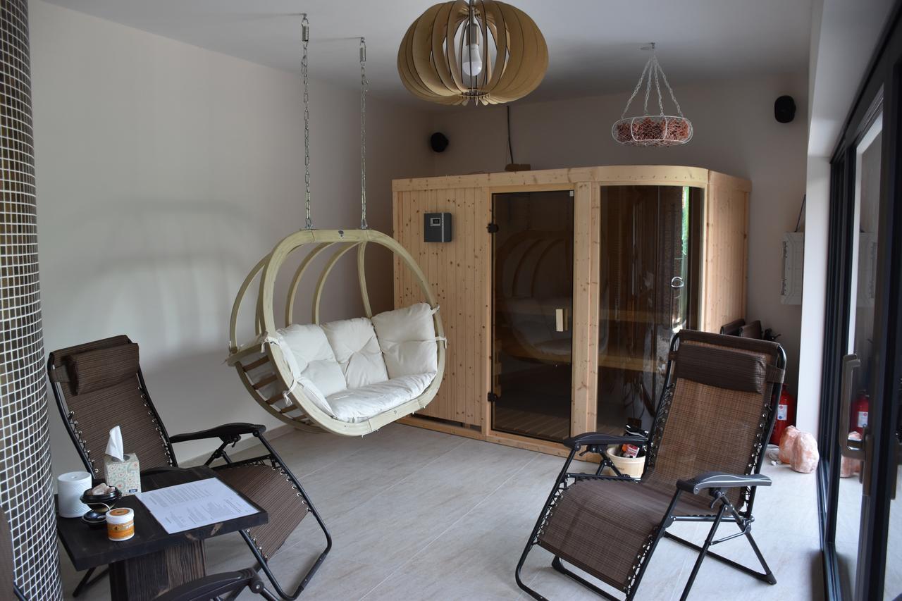 Penzion Vino Hruska Blatnička Buitenkant foto