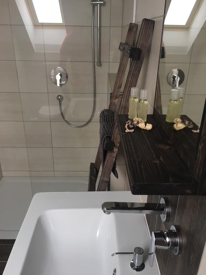 Penzion Vino Hruska Blatnička Buitenkant foto